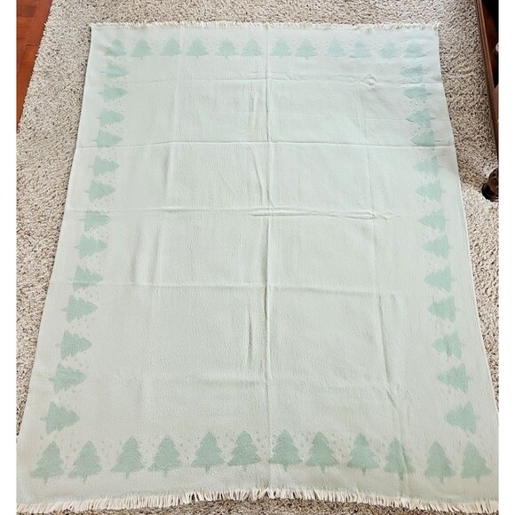 Antonio Salgado Jacquard Christmas Blanket Soft Green Fuzzy Trees Cotton - Picture 3 of 10